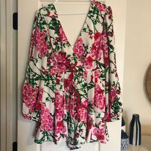 Adorable long-sleeve floral romper!